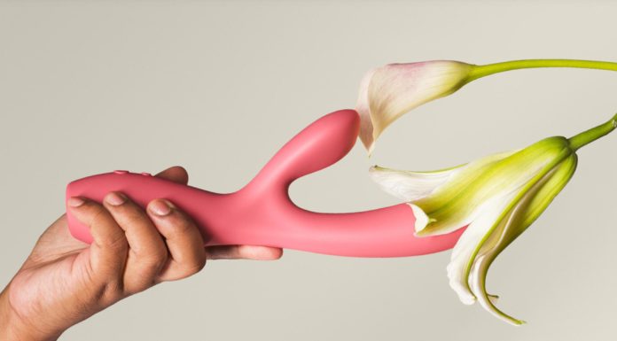 Dildo: Sfaturi și trucuri pentru a alege cel mai bun dildo pentru plăceri solo sau în cuplu