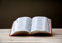 Dicționar englez-român gratis: Cele mai bune și utile platforme și aplicații pentru a învăța și a folosi cuvinte noi în limba engleză