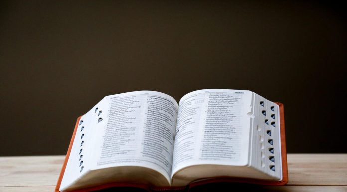 Dicționar englez-român gratis: Cele mai bune și utile platforme și aplicații pentru a învăța și a folosi cuvinte noi în limba engleză