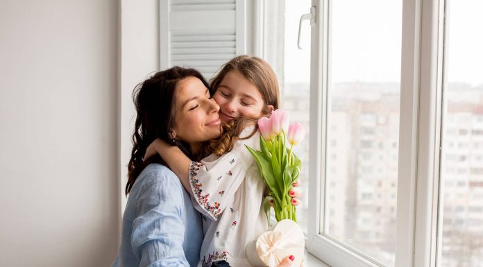 La multi ani, mama! Mesaje emotionante pentru ziua mamei tale