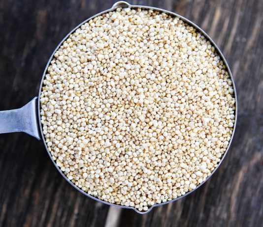 Quinoa: Beneficiile și cele mai bune rețete cu acest superaliment bogat în proteine și nutrienți