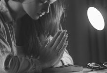 Rugăciunea de miercuri: semnificații și tradiții religioase