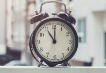 Ore fixe: Semnificația și interpretarea acestora în astrologie și spiritualitate