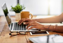 Cu Instapress faci bani din scris. Iata cum!