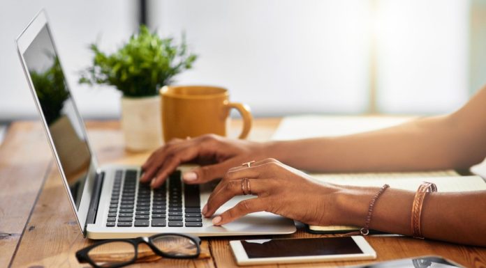 Cu Instapress faci bani din scris. Iata cum!